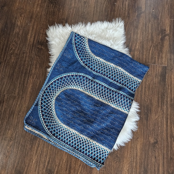 Boho Teal Pattern Table Runner - Picture 2 of 6